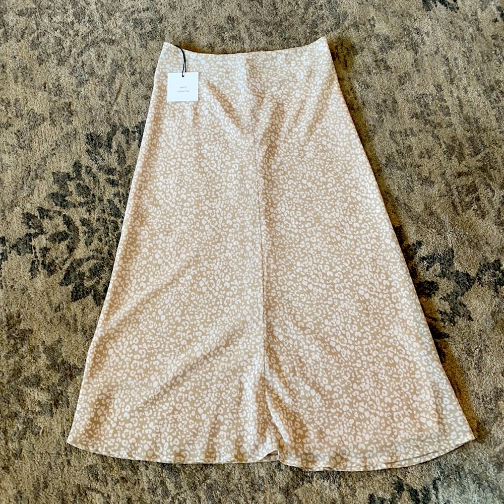 NWT Whyte Valentine Skirt, size 8